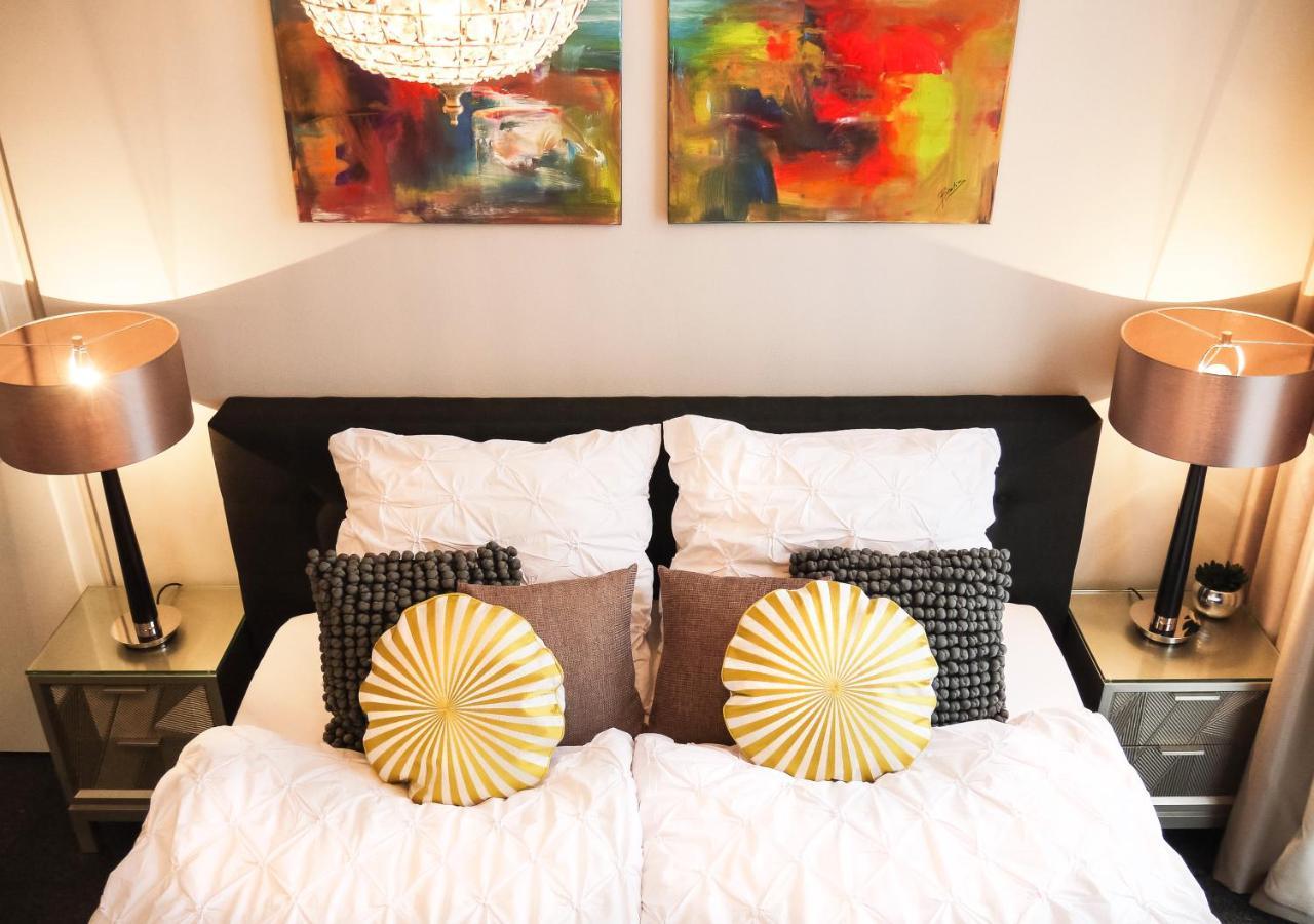 Comfort And Style In City Center With Ensuite Bathroom On Schaafenstrasse 科隆 外观 照片