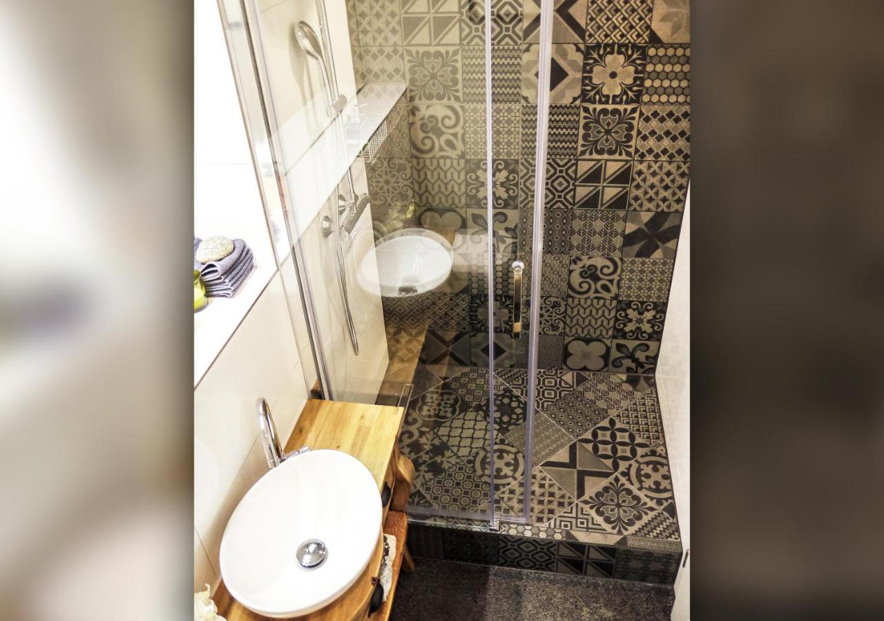 Comfort And Style In City Center With Ensuite Bathroom On Schaafenstrasse 科隆 外观 照片